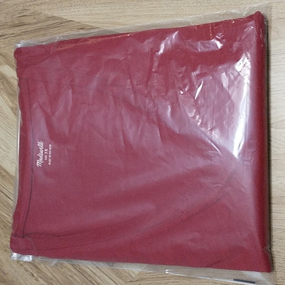 Madewell  3X Deep Carmine Red V Neck Short Sleeve Tee-Shirt- crop style - Picture 13 of 13